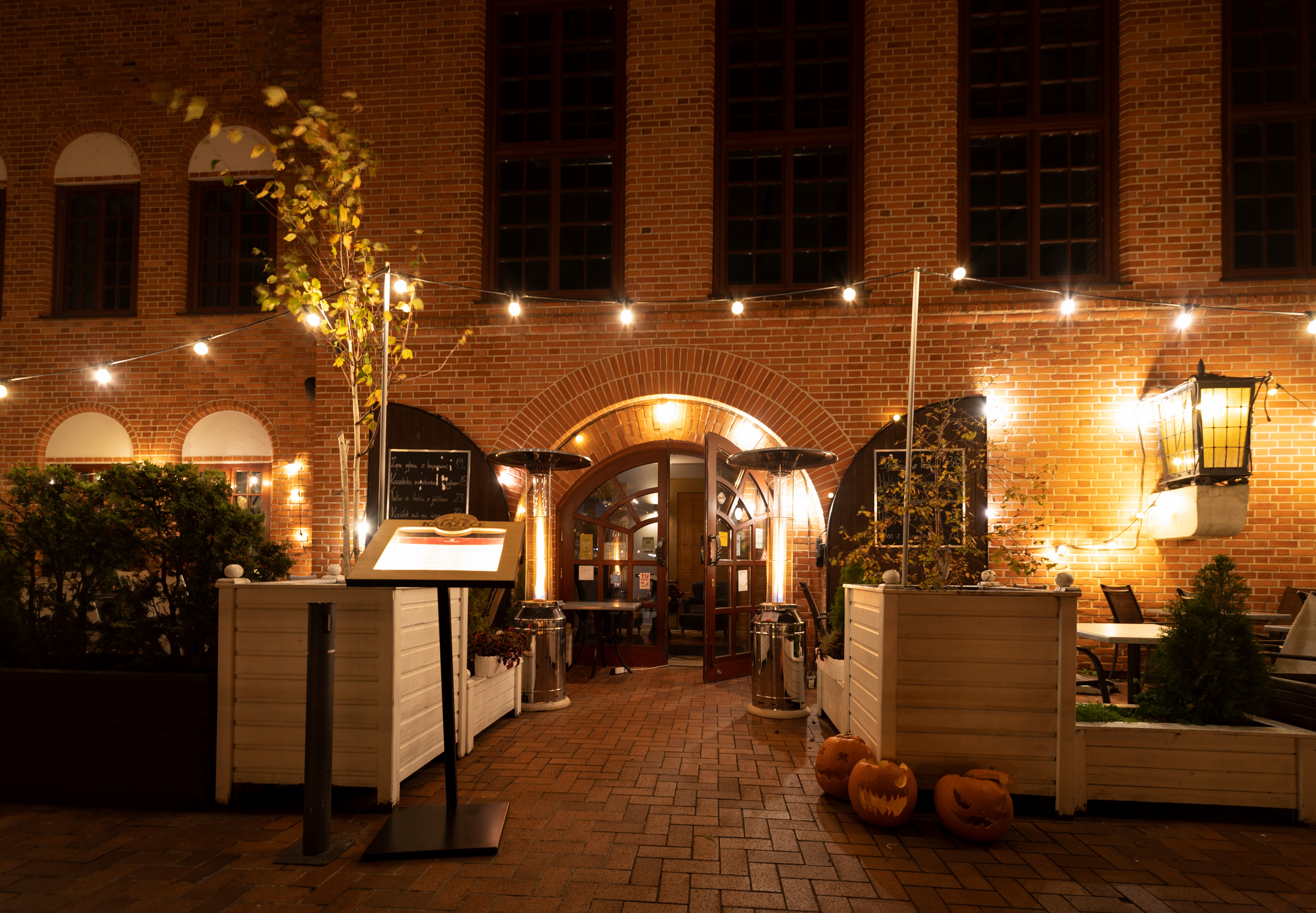 Filharmonia Restaurant - Read more